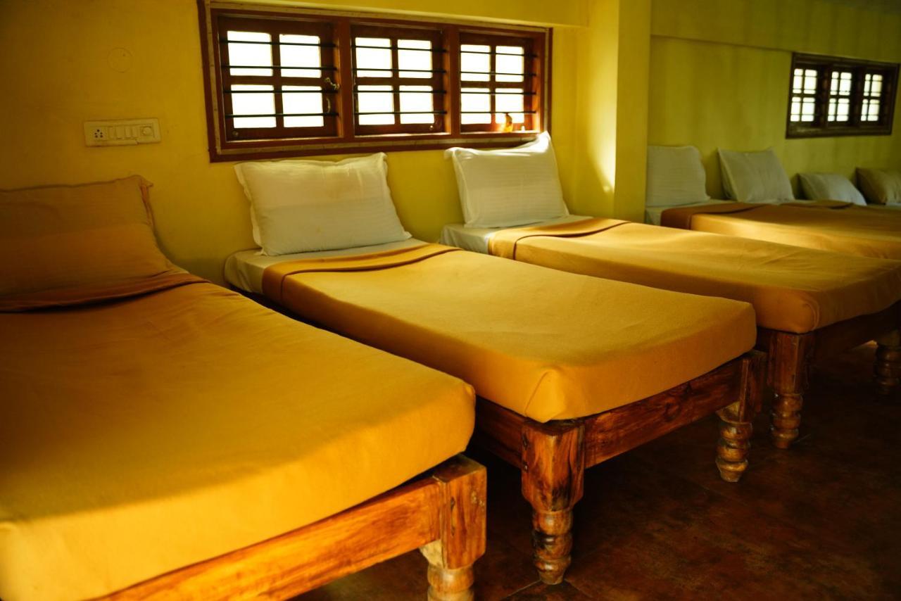 Qexperiences Coorg Hotel Madikeri Ngoại thất bức ảnh